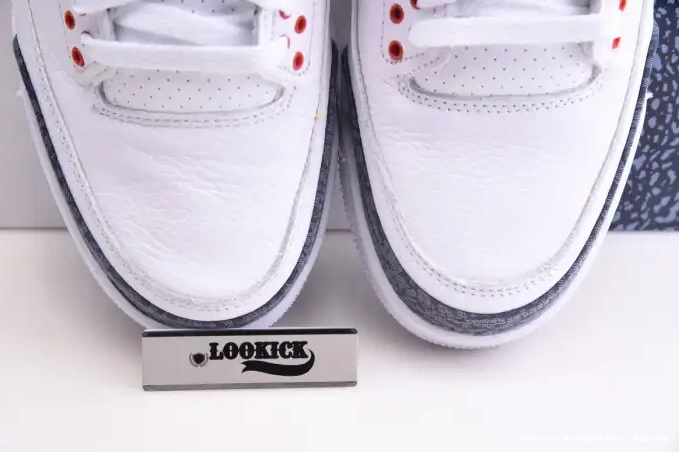 Official Maikesneakers 